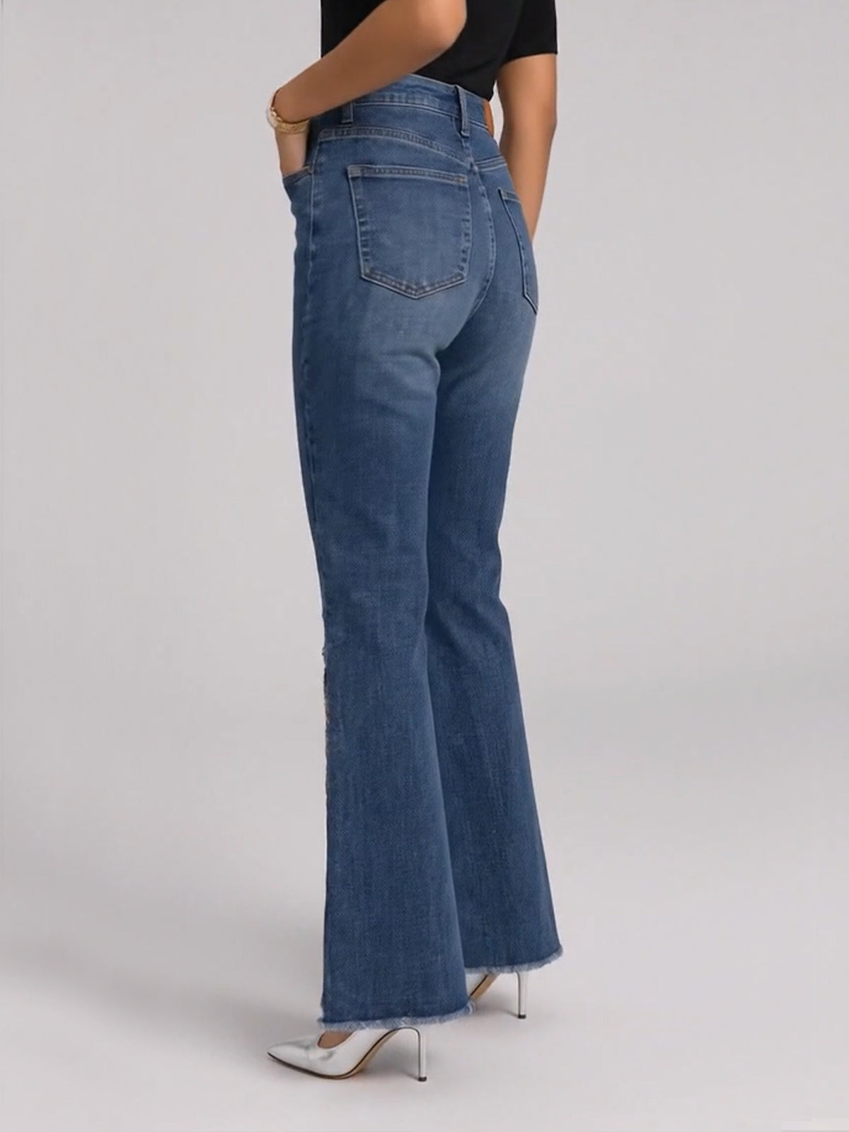 Casual Floral Embroidery Flared Jeans