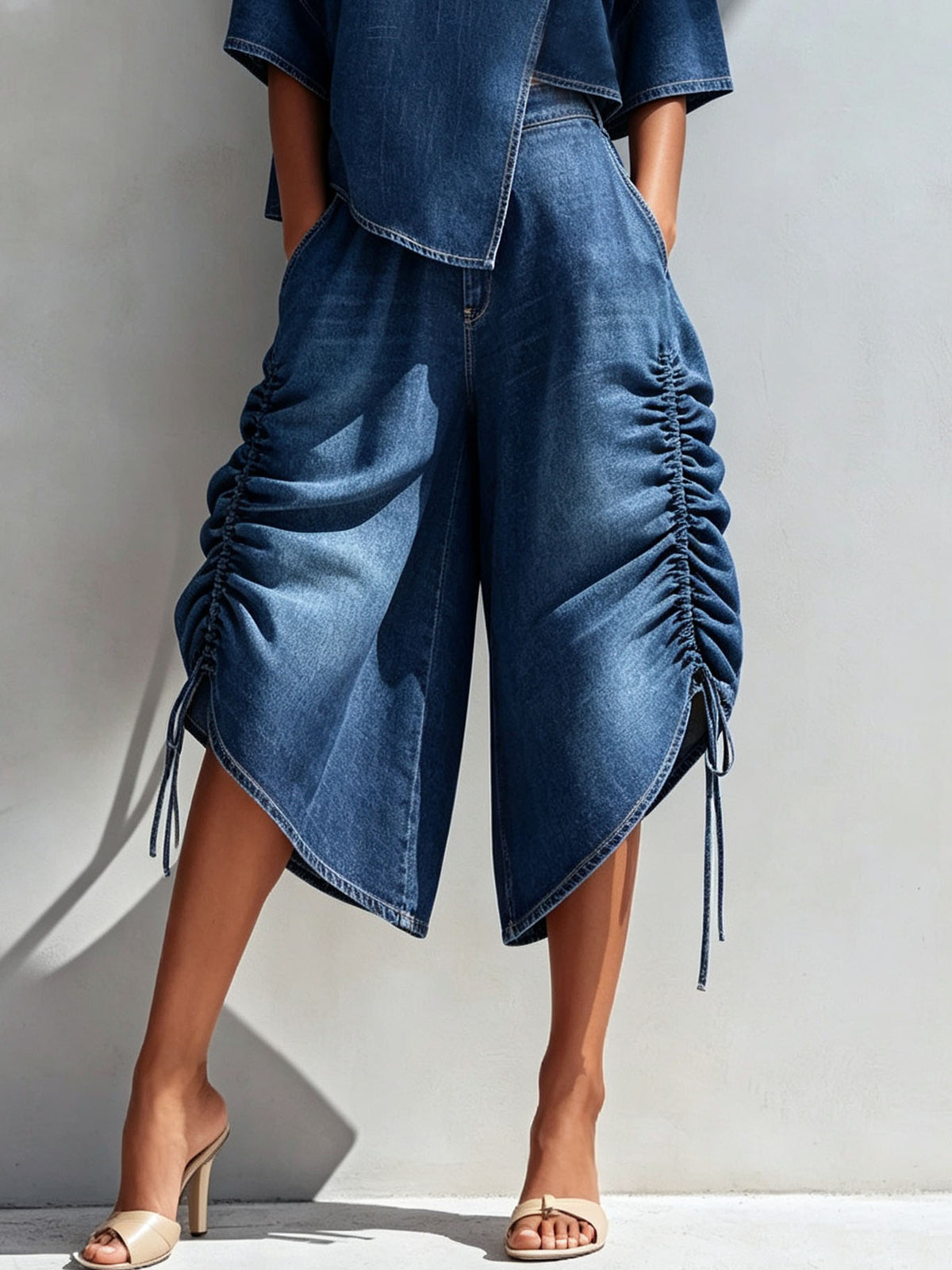Chic Ruched-side Cropped Denim Wide-leg Culottes